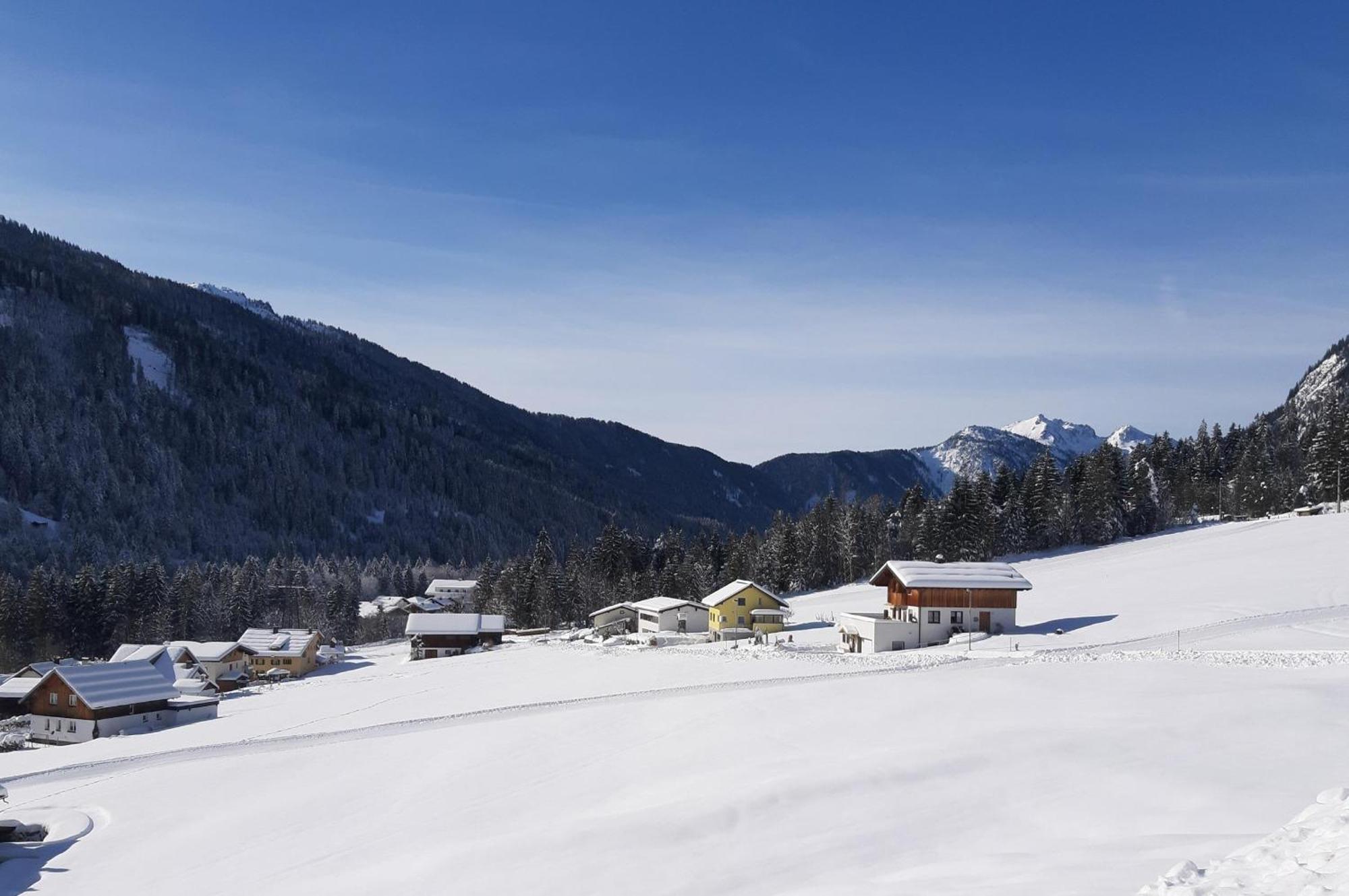 Haus Adrian Apartamento Wald am Arlberg Exterior foto